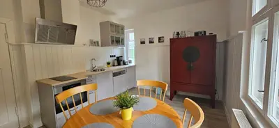 Küche/Küchenzeile in der Unterkunft Kleines Landhaus am Wald Bad Saarow