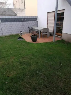 Ein Garten an der Unterkunft Ferienwohnung Inselblüte