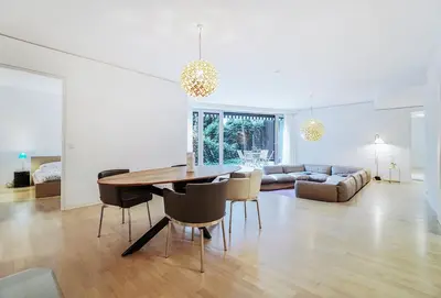 Ein Sitzbereich in der Unterkunft Luxury Apartment Berlin Mitte