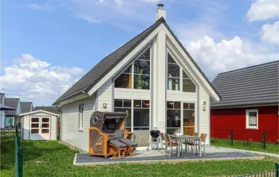 Das Gebäude in dem sich das Ferienhaus befindet