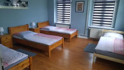 Ein Bett oder Betten in einem Zimmer der Unterkunft FEWO1-1 Zim Apart-4 Bett-Küche-Dusche WC-Parkplatz