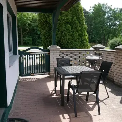 Ferienhaus mit Terrasse - 10 Minuten von Templin