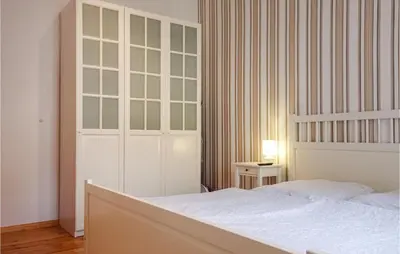 Ein Bett oder Betten in einem Zimmer der Unterkunft 1 Bedroom Gorgeous Apartment In Berlin