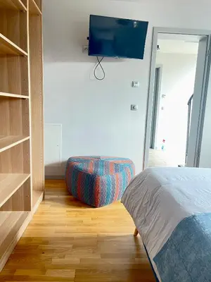 TV/Unterhaltungsangebot in der Unterkunft LikeHome gemütliches Privatzimmer im Haus, Hasenfelder Weg 15 in Heinersdorf