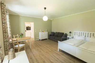 Ein Sitzbereich in der Unterkunft Ferienwohnungen Wildau am Werbellinsee