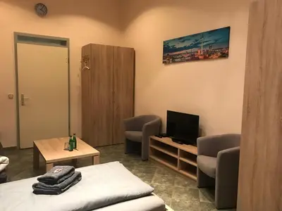 TV/Unterhaltungsangebot in der Unterkunft Pension Lotti Friedrichshain