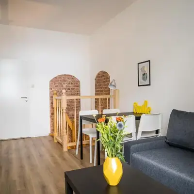 Spacious Apartment in Berlin Mitte for 6