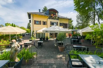 Das Gebäude in dem sich die Pension befindet