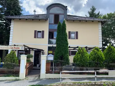 Das Gebäude in dem sich die Pension befindet