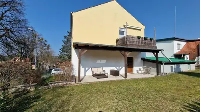 Das Gebäude in dem sich die Ferienwohnung befindet