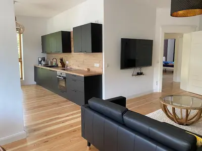 Küche/Küchenzeile in der Unterkunft NEU ausgestattete Wohnung in Berlin - ruhige Lage