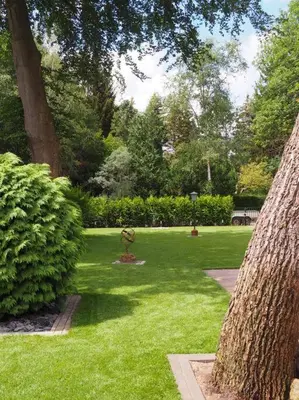 Ein Garten an der Unterkunft Familienurlaub bei Berlin mit 3 Schlafzimmern