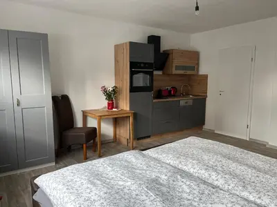 Küche/Küchenzeile in der Unterkunft Bei der Kahnfährfrau Mit NEUEM Innenhof Garten