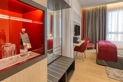 Ein Bett oder Betten in einem Zimmer der Unterkunft IntercityHotel Berlin Airport BER Terminal 1 & 2