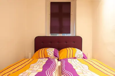 Ein Bett oder Betten in einem Zimmer der Unterkunft TOP SPOT - KREUZBURG CENTRAL THE PLACE TO BE !