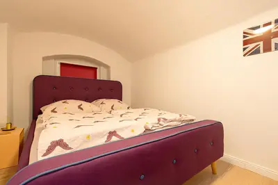 Ein Bett oder Betten in einem Zimmer der Unterkunft TOP SPOT - KREUZBURG CENTRAL THE PLACE TO BE !