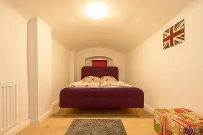 Ein Bett oder Betten in einem Zimmer der Unterkunft TOP SPOT - KREUZBURG CENTRAL THE PLACE TO BE !