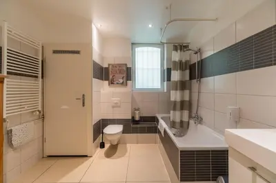 Ein Badezimmer in der Unterkunft Urban Duplex Kreuzberg