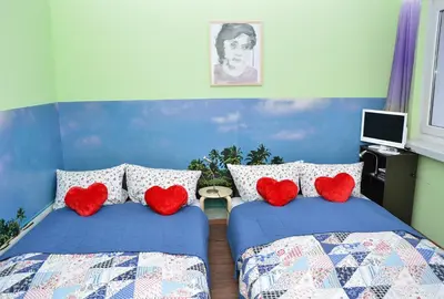 Ein Bett oder Betten in einem Zimmer der Unterkunft SUITE Top View & City Alex 4 rooms 2 bathrooms 1 kitchen