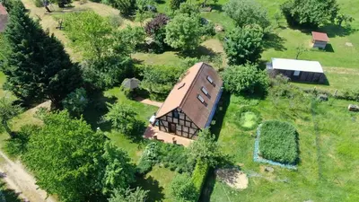 Ein Garten an der Unterkunft Spreewälder Schwalbenhof - Ferienhaus 
