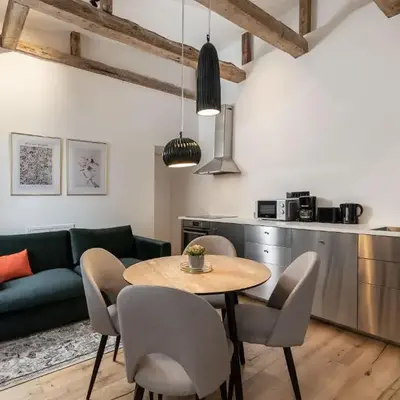 Brick & Beam Loft Duplex -30sqm- near Antonplatz