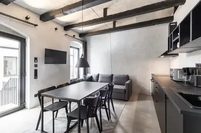 Küche/Küchenzeile in der Unterkunft Concrete Loft Duplex -40sqm- near Antonplatz