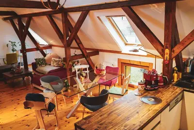 Grundriss der Unterkunft Historisches Retro Loft 70m2 mit Garten & Seenähe