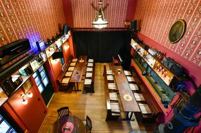 TV/Unterhaltungsangebot in der Unterkunft Buchholz Saloon