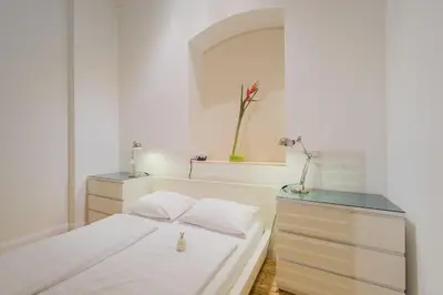 Ein Bett oder Betten in einem Zimmer der Unterkunft Urban Pistazie Kreuzberg