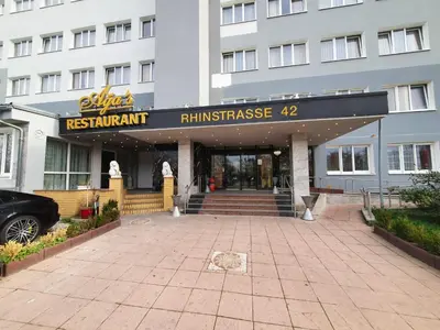 Eine Fassade oder ein Eingang zu R&B Hotel