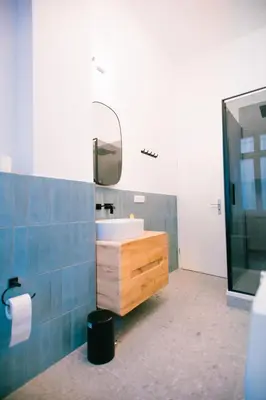 Ein Badezimmer in der Unterkunft The Weinert Suites