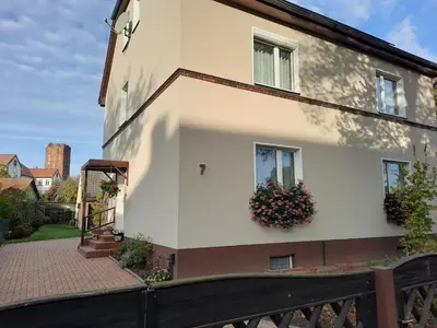 Das Gebäude in dem sich die Ferienwohnung befindet