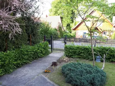 Ein Garten an der Unterkunft Auftanken im Grünen _ just4you_b.Berlin