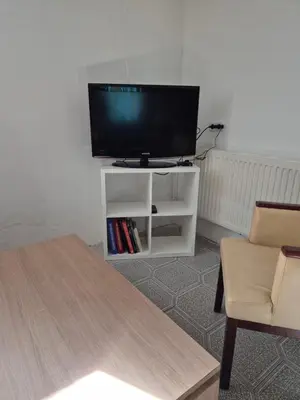 TV/Unterhaltungsangebot in der Unterkunft Montage Wohnung zum Walnussbaum Deutschhof