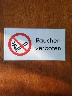 Ein Zertifikat, Auszeichnung, Logo oder anderes Dokument, das in der Unterkunft Montage Wohnung zum Walnussbaum Deutschhof ausgestellt ist