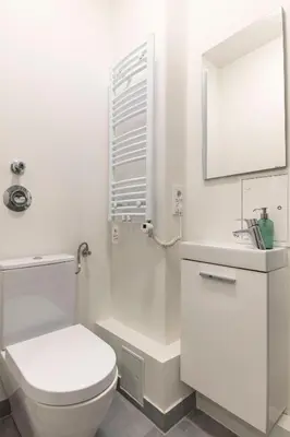 Ein Badezimmer in der Unterkunft Central Apartment in Heart of Berlin