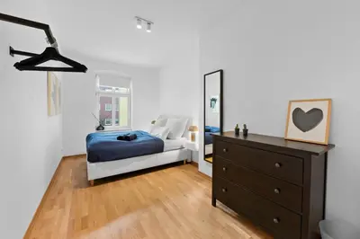 Ein Bett oder Betten in einem Zimmer der Unterkunft Beautiful 80sqm Appartment in Berlin-Mitte