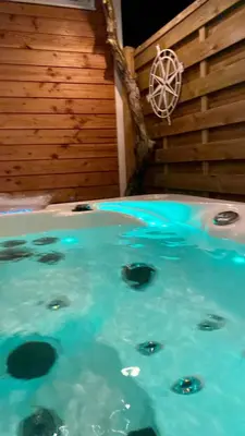 Grundriss der Unterkunft Zirkuswagen mit Outdoor Whirlpool und Garten