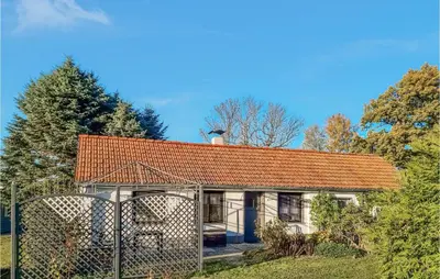 Das Gebäude in dem sich das Ferienhaus befindet