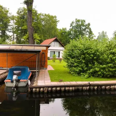 Ferienhaus direkt in Berlin an der Spree mit Whirlpool Sauna