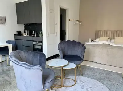 Ein Bett oder Betten in einem Zimmer der Unterkunft Luxuriöses Studio mit privatem Zugang zum See