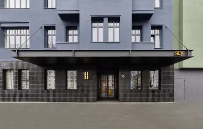 Das Gebäude in dem sich das Hotel befindet