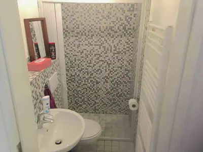 Ein Badezimmer in der Unterkunft Gartenhaus mit Sauna am Buckowsee, Märkische Schweiz