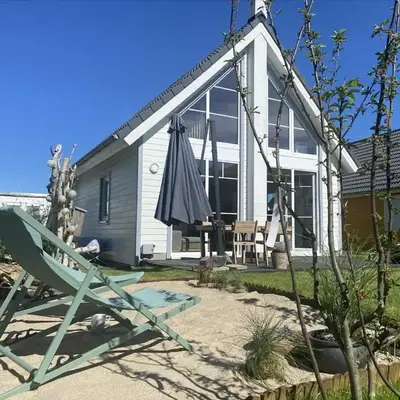 Skandi Design Ferienhaus mit Hafenblick & Beach