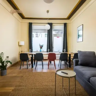 Super Zentral super schöner Altbau in Moabit Rostockerstraße im Herzen von Berlin für bis zu 6 Personen