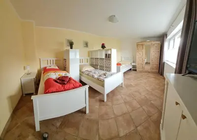 Ein Bett oder Betten in einem Zimmer der Unterkunft Monteurwohnung AUSBLICK SEEBLICK 16356 Werneuchen bei Berlin