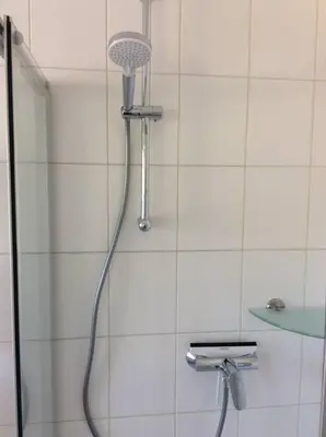 Ein Badezimmer in der Unterkunft Monteurwohnung AUSBLICK SEEBLICK 16356 Werneuchen bei Berlin