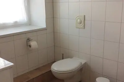 Ein Badezimmer in der Unterkunft Monteurwohnung AUSBLICK SEEBLICK 16356 Werneuchen bei Berlin