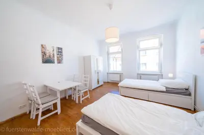 Ein Bett oder Betten in einem Zimmer der Unterkunft Apt Watt 2 Zimmer 55qm TV Waschmaschine Trockner Vollausstattung zentral