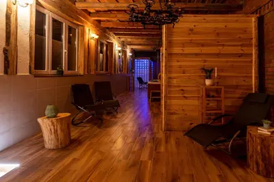 Ein Sitzbereich in der Unterkunft Villa Landidyll mit separatem Wellness-Bereich